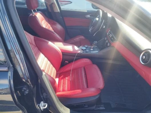 2017 Alfa Romeo Giulia - Image 10 of 11