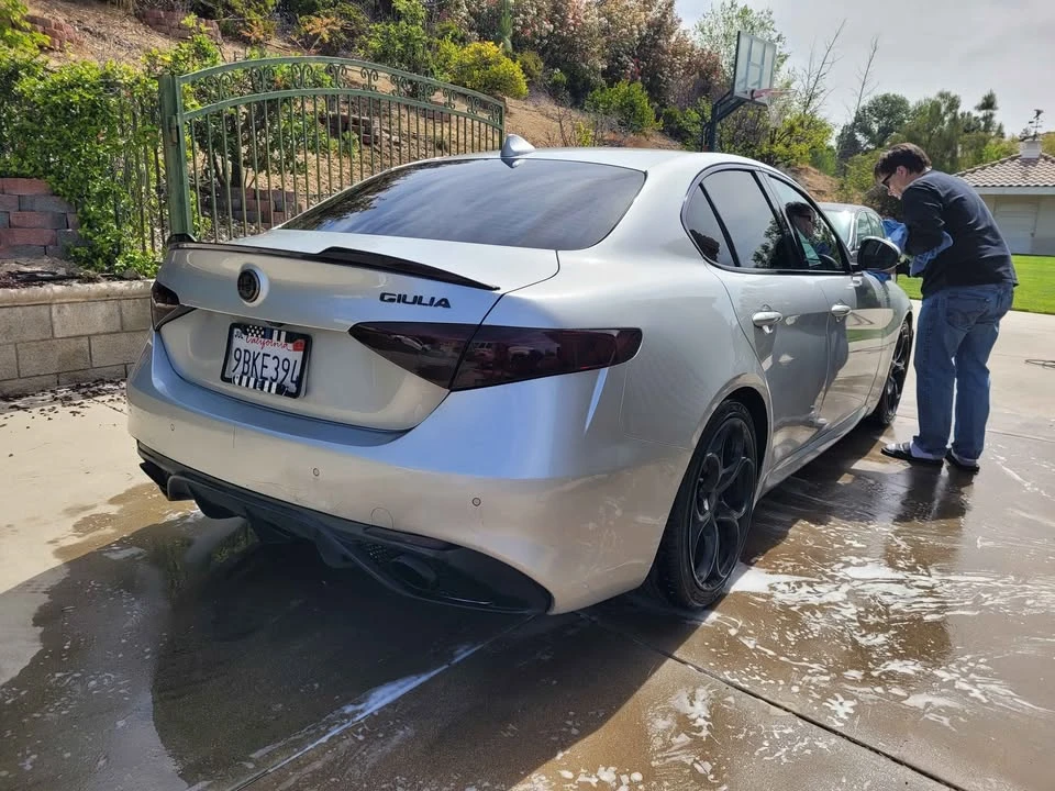 2017 Alfa Romeo Giulia - Image 2 of 12