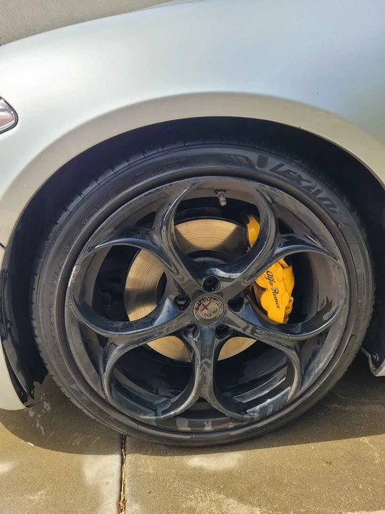 2017 Alfa Romeo Giulia - Image 9 of 12
