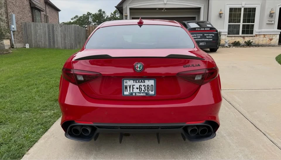 2017 Alfa Romeo Giulia Quadrifoglio - Image 5 of 9