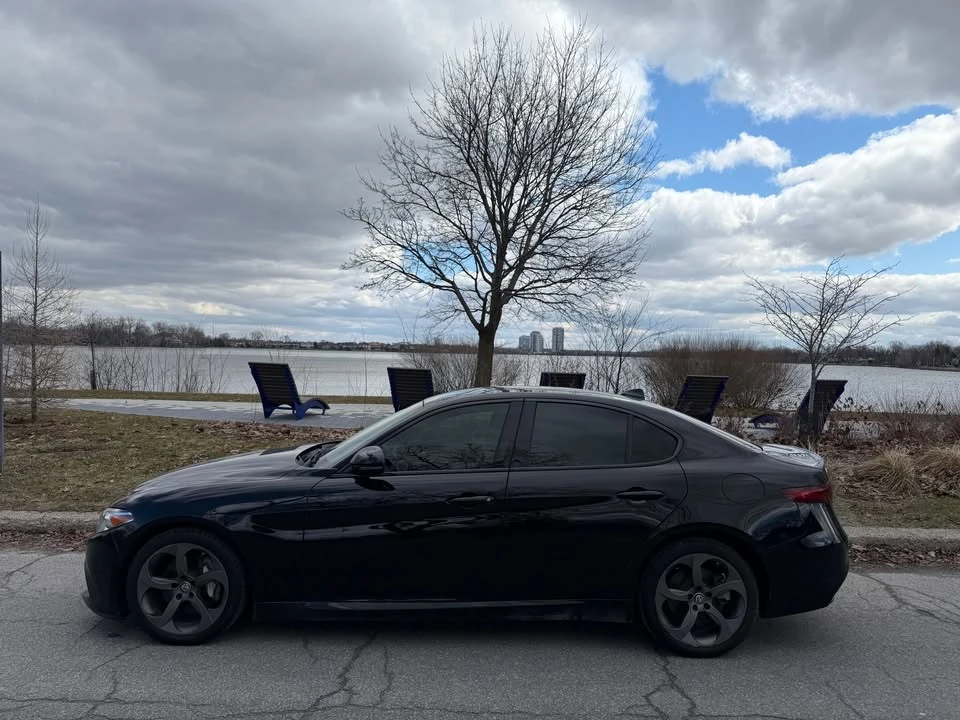 2017 Alfa Romeo Giulia - Image 2 of 11