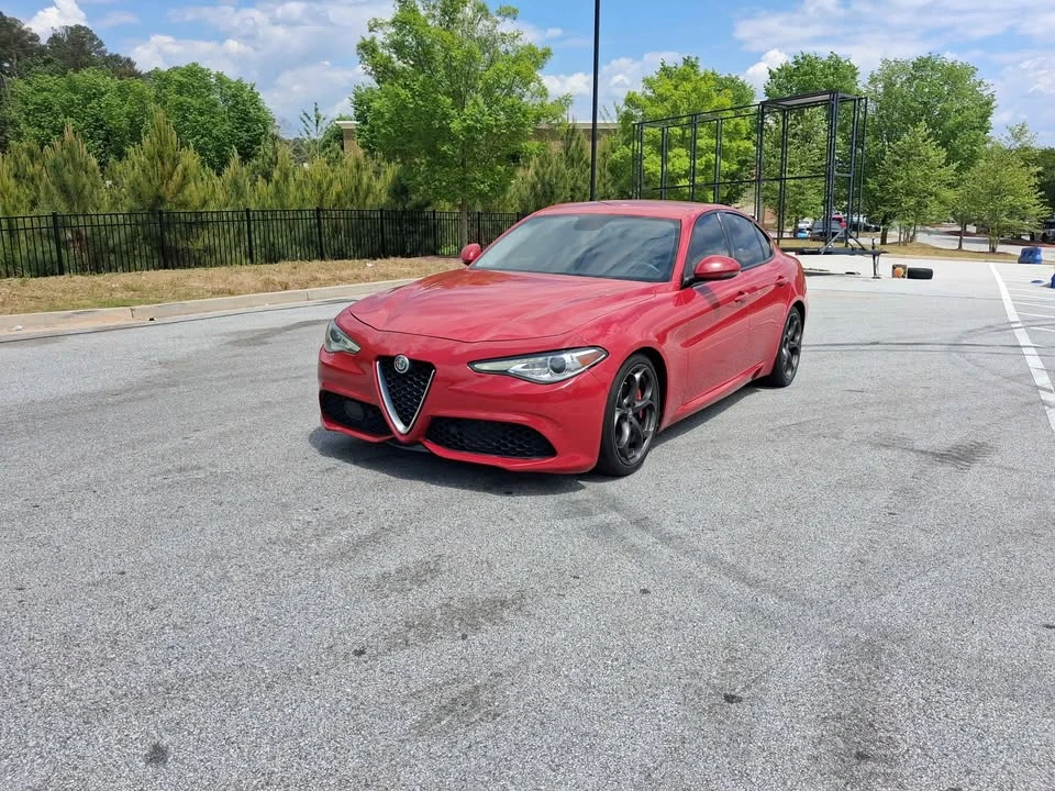 2017 Alfa Romeo Giulia - Image 6 of 16