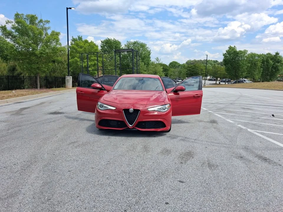 2017 Alfa Romeo Giulia - Image 4 of 16