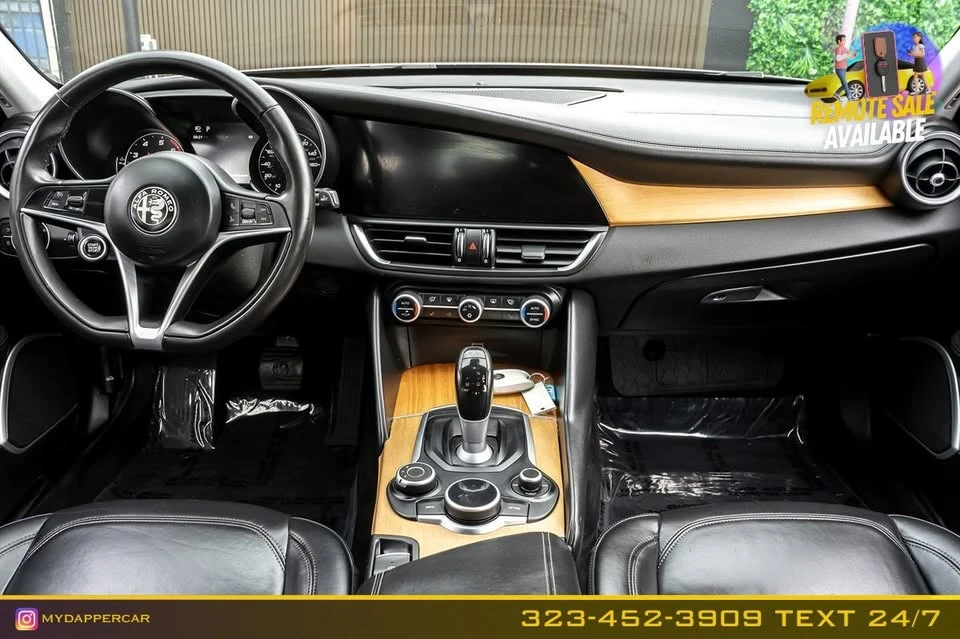 2017 Alfa Romeo Giulia - Image 6 of 14