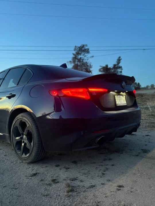 2017 Alfa Romeo Giulia - Image 3 of 7