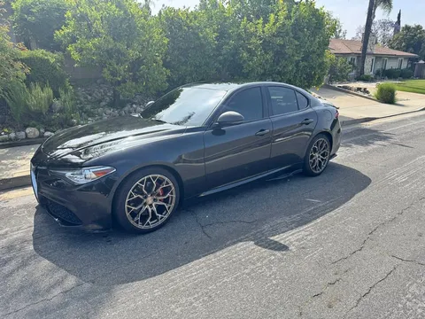 2017 Alfa Romeo Giulia TI Q2