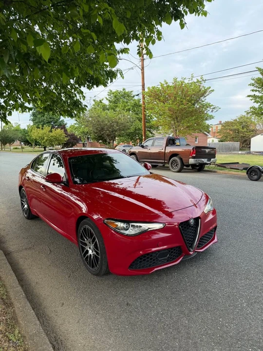 2017 Alfa Romeo Giulia - Image 15 of 15