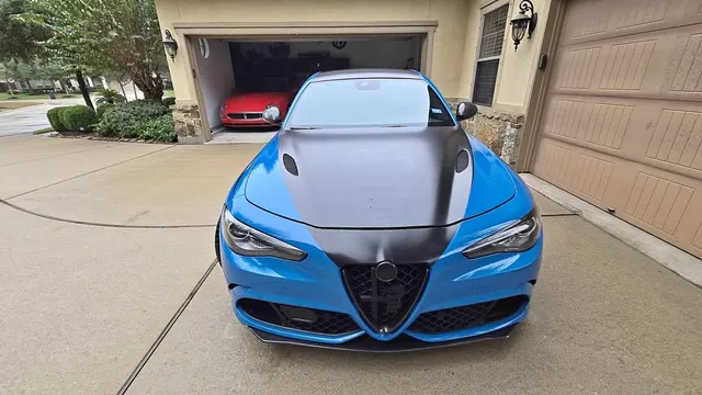 2017 Alfa Romeo Giulia Quadrifoglio