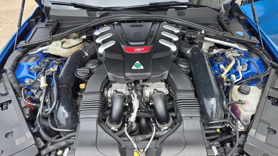 2017 Alfa Romeo Giulia - Image 11 of 20
