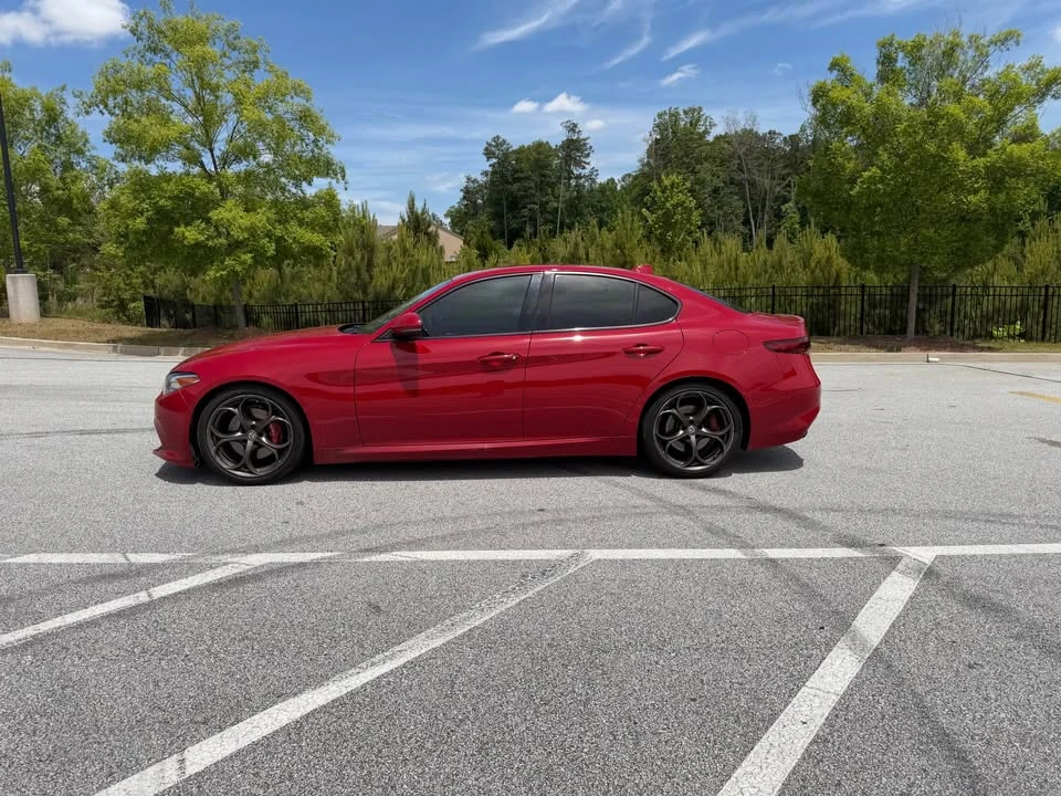 2017 Alfa Romeo Giulia - Image 14 of 19