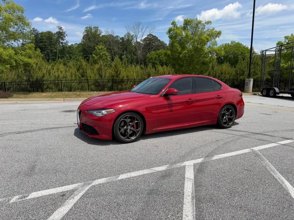 2017 Alfa Romeo Giulia - Image 11 of 19