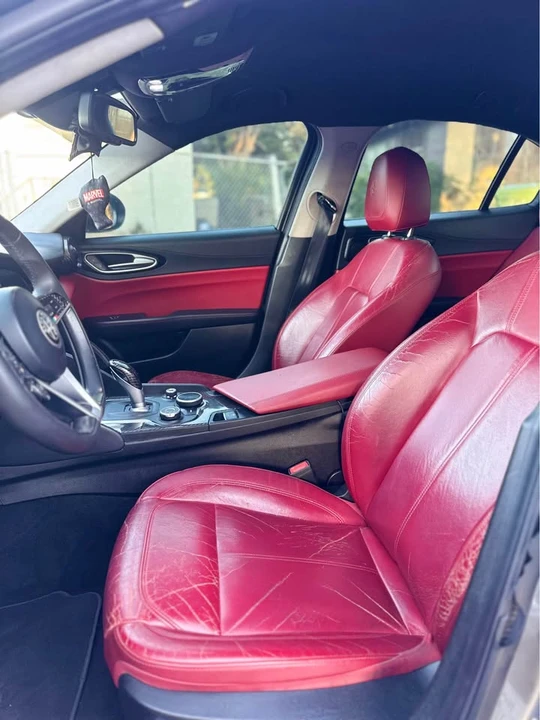 2017 Alfa Romeo Giulia - Image 6 of 11