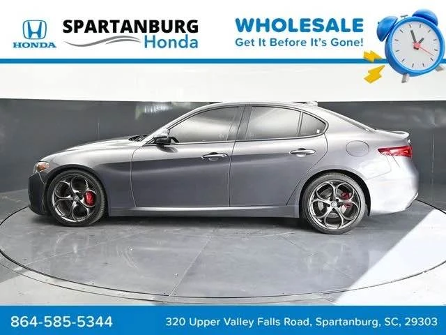 2017 Alfa Romeo Giulia - Image 3 of 8