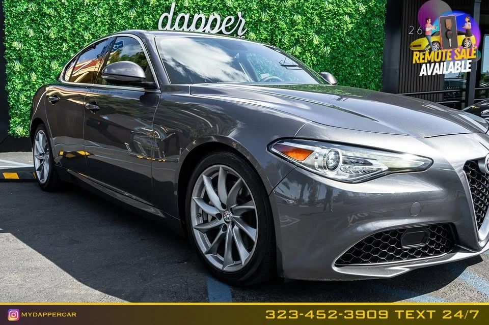 2017 Alfa Romeo Giulia - Image 13 of 14