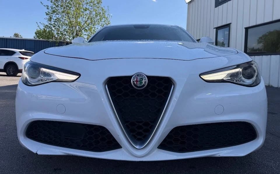 2017 Alfa Romeo Giulia - Image 7 of 16