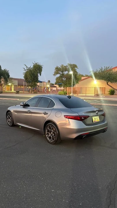 2017 Alfa Romeo Giulia - Image 4 of 17