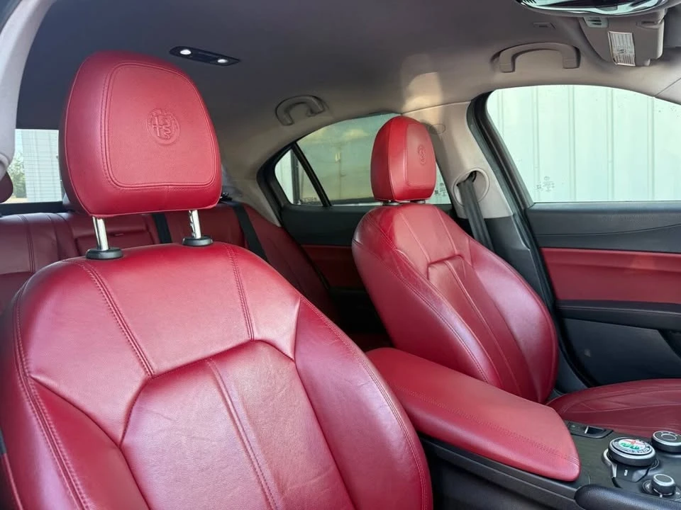 2017 Alfa Romeo Giulia - Image 10 of 16