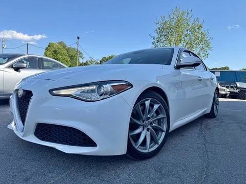 2017 Alfa Romeo Giulia Base
