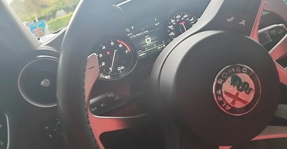 2017 Alfa Romeo Giulia - Image 4 of 6