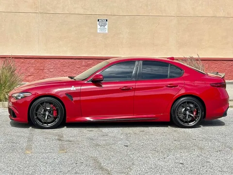 2017 Alfa Romeo Giulia Quadrifoglio - Image 4 of 19