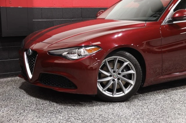 2017 Alfa Romeo Giulia - Image 20 of 24
