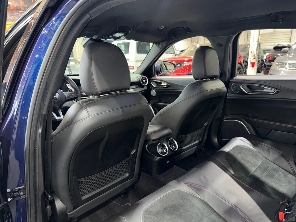 2017 Alfa Romeo Giulia - Image 12 of 12