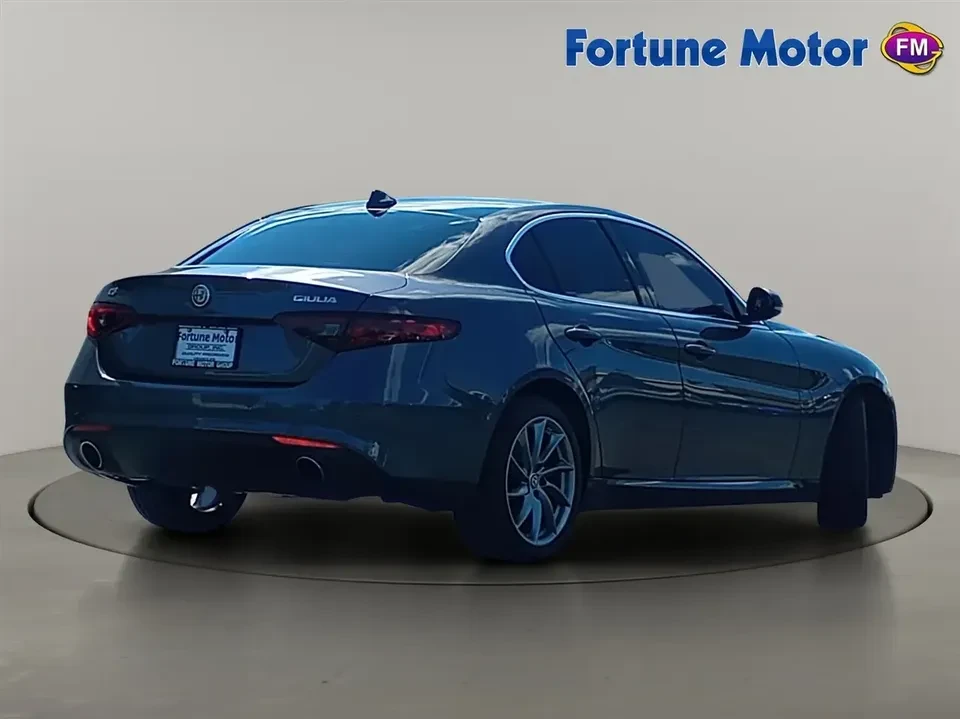 2017 Alfa Romeo Giulia - Image 4 of 20