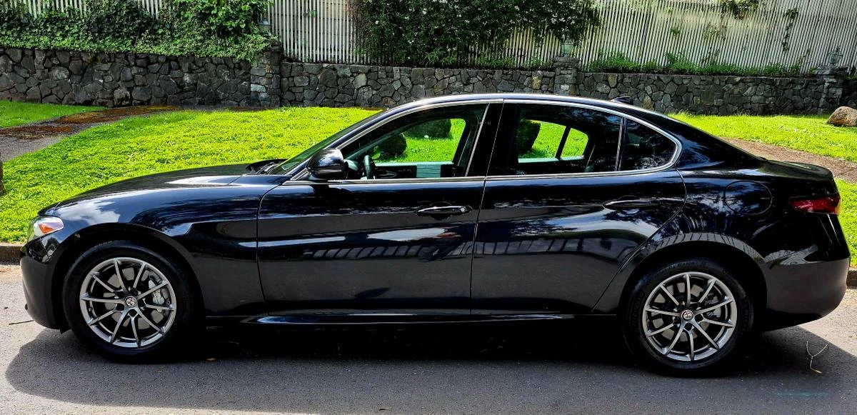 2017 Alfa Romeo Giulia - Image 10 of 12