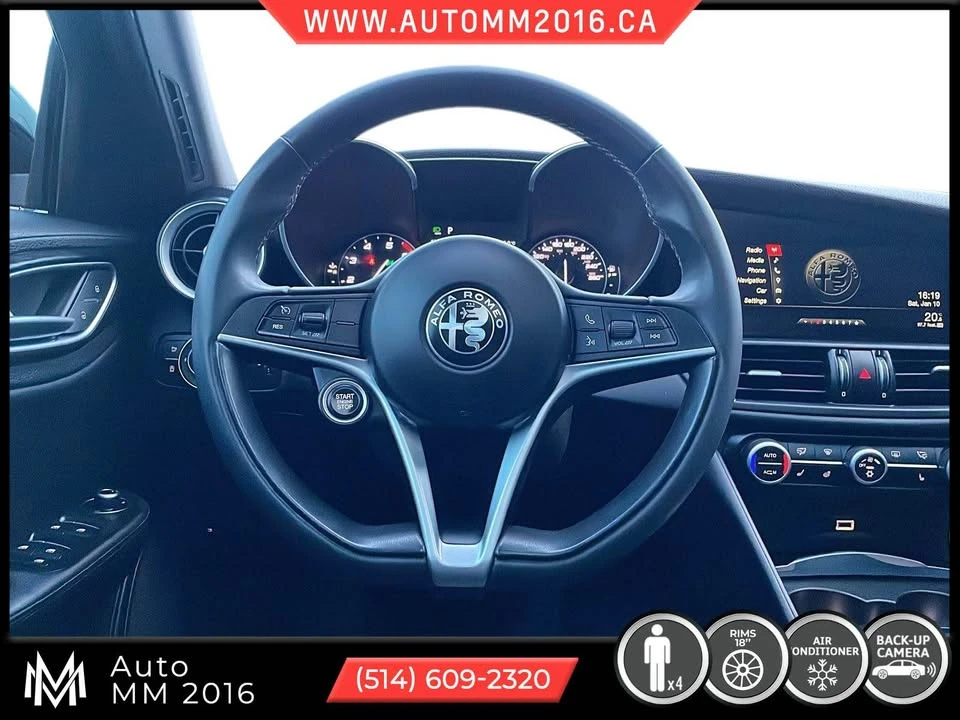 2017 Alfa Romeo Giulia - Image 16 of 19
