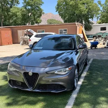 2017 Alfa Romeo Giulia Competizione