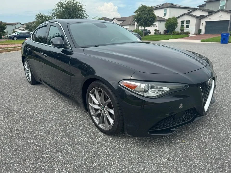 2017 Alfa Romeo Giulia - Image 4 of 9