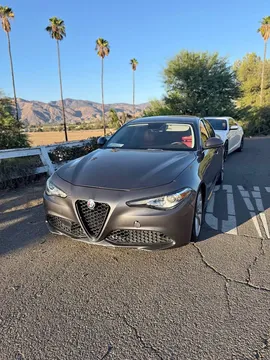 2017 Alfa Romeo Giulia Competizione