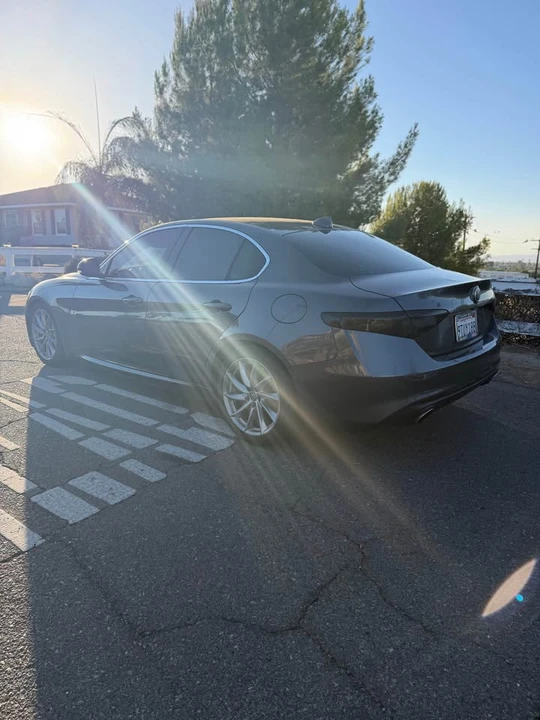 2017 Alfa Romeo Giulia - Image 7 of 15