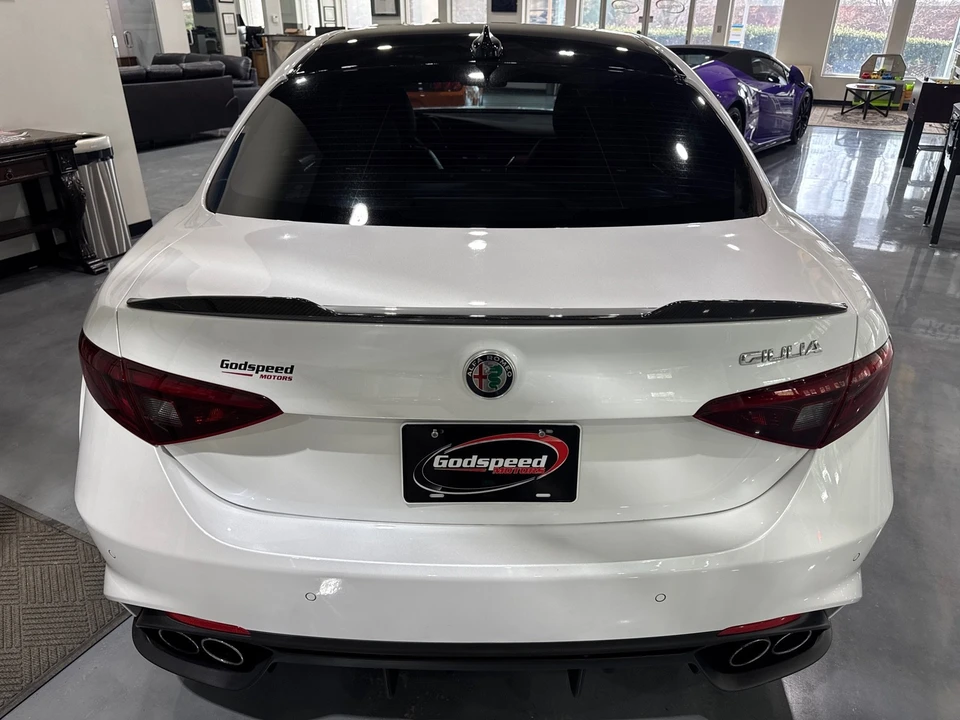 2017 Alfa Romeo Giulia - Image 8 of 12