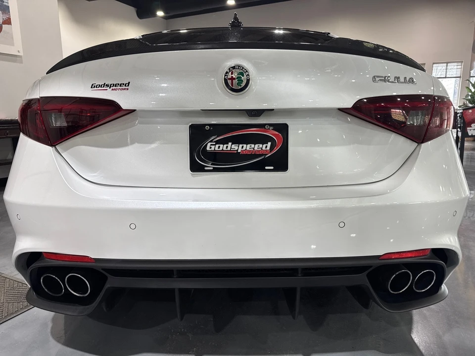 2017 Alfa Romeo Giulia - Image 9 of 12