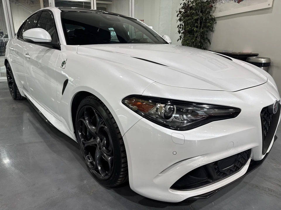 2017 Alfa Romeo Giulia - Image 3 of 12