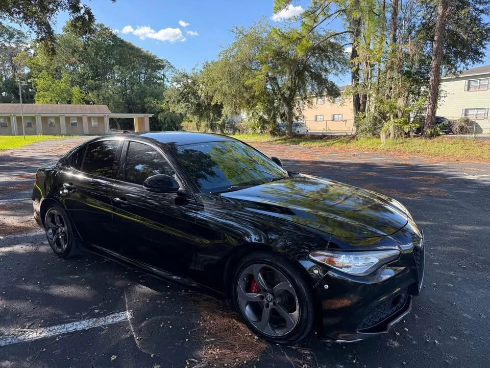 2017 Alfa Romeo Giulia - Image 11 of 11