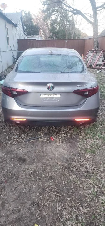 2017 Alfa Romeo Giulia - Image 2 of 7