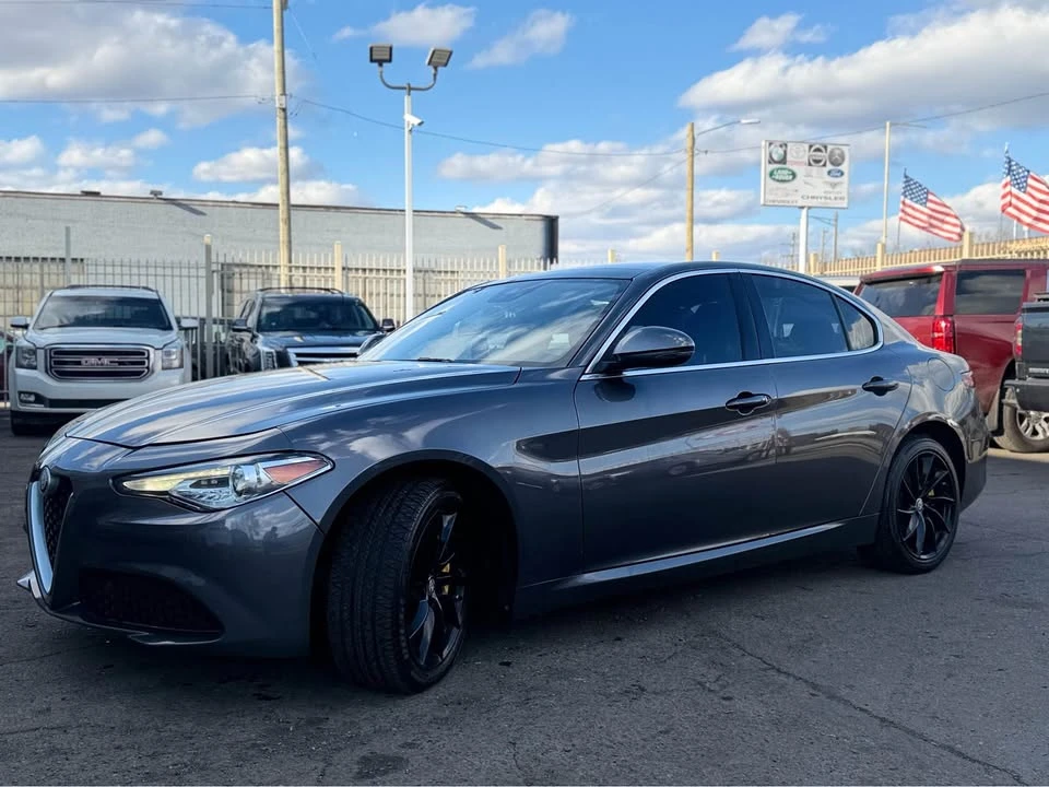 2017 Alfa Romeo Giulia - Image 2 of 10