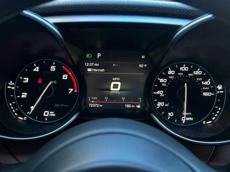 2017 Alfa Romeo Giulia - Image 13 of 18