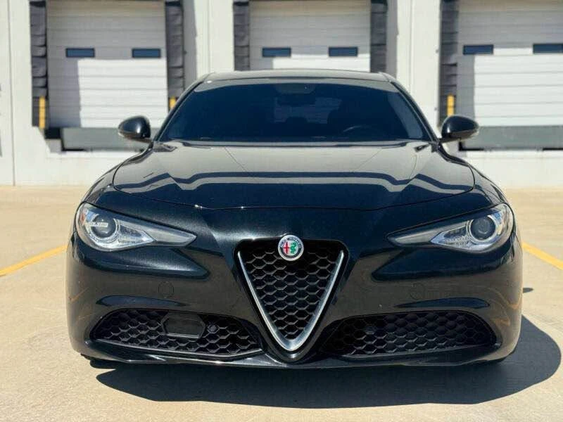 2017 Alfa Romeo Giulia - Image 3 of 18