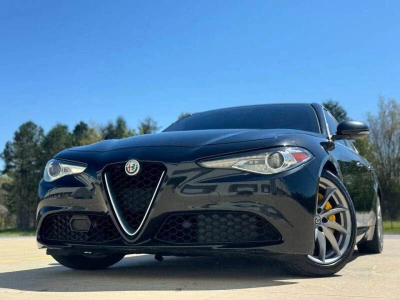 2017 Alfa Romeo Giulia - Image 2 of 18