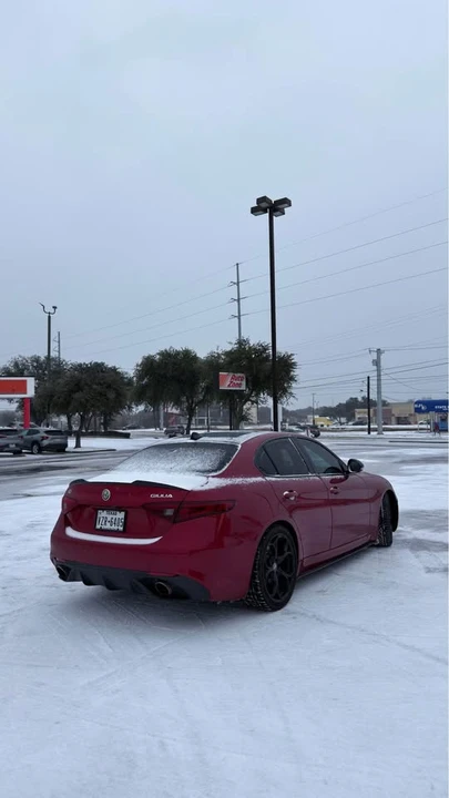 2017 Alfa Romeo Giulia - Image 7 of 9