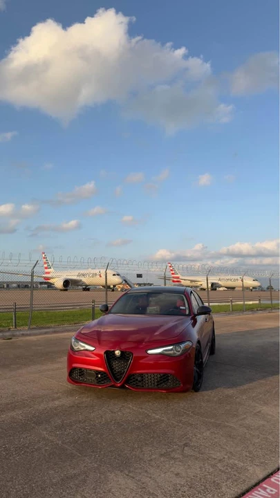 2017 Alfa Romeo Giulia - Image 2 of 9