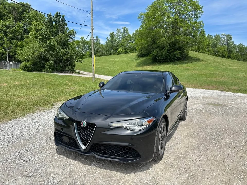 2017 Alfa Romeo Giulia - Image 2 of 9
