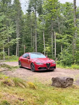 2017 Alfa Romeo Giulia Giulia