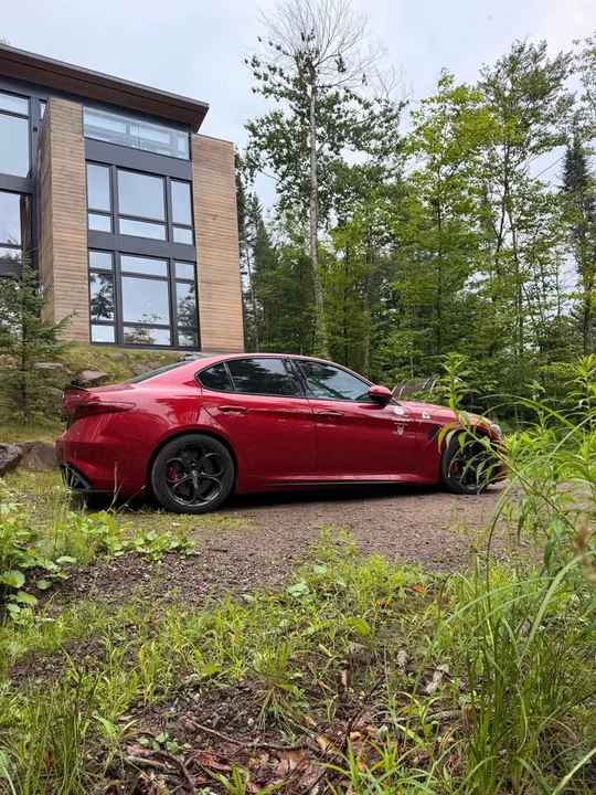 2017 Alfa Romeo Giulia - Image 4 of 12