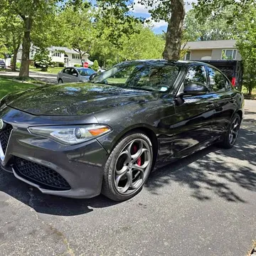 2017 Alfa Romeo Giulia Ti