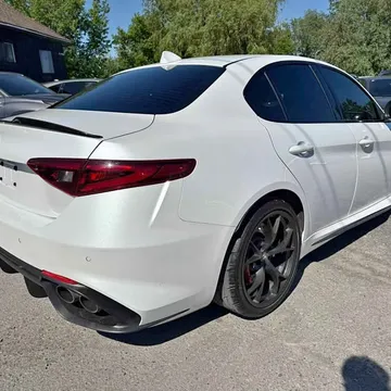 2017 Alfa Romeo Giulia Quadrifoglio