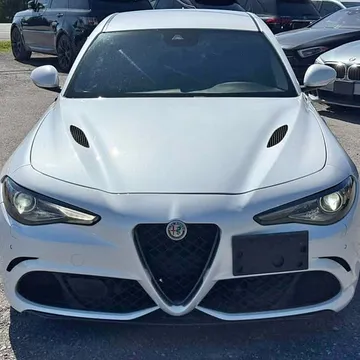 2017 Alfa Romeo Giulia Quadrifoglio